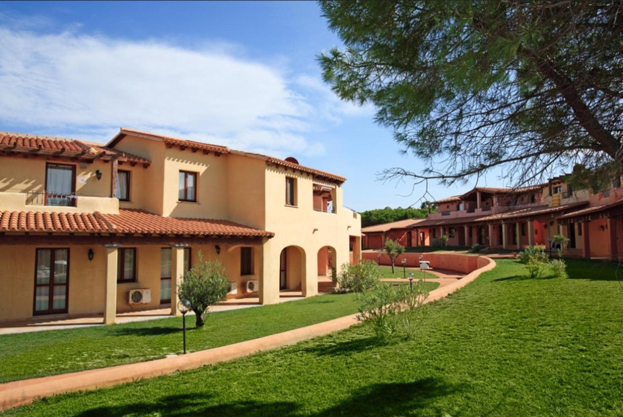 Residence Baia Dei Mirti Vignola Mare Kültér fotó