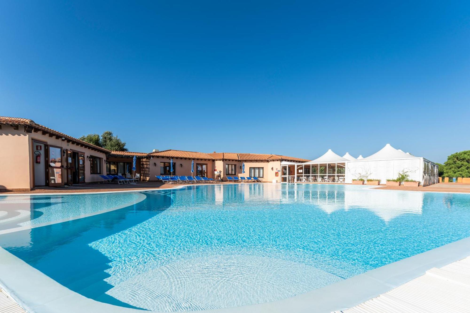 Residence Baia Dei Mirti Vignola Mare Kültér fotó
