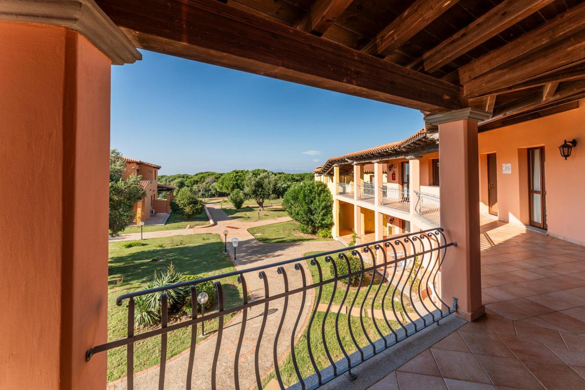 Residence Baia Dei Mirti Vignola Mare Kültér fotó