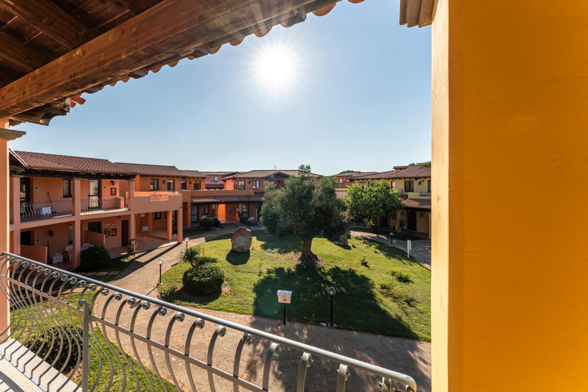 Residence Baia Dei Mirti Vignola Mare Kültér fotó
