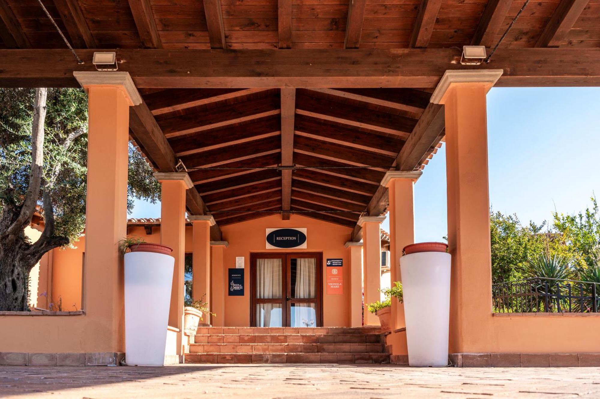Residence Baia Dei Mirti Vignola Mare Kültér fotó